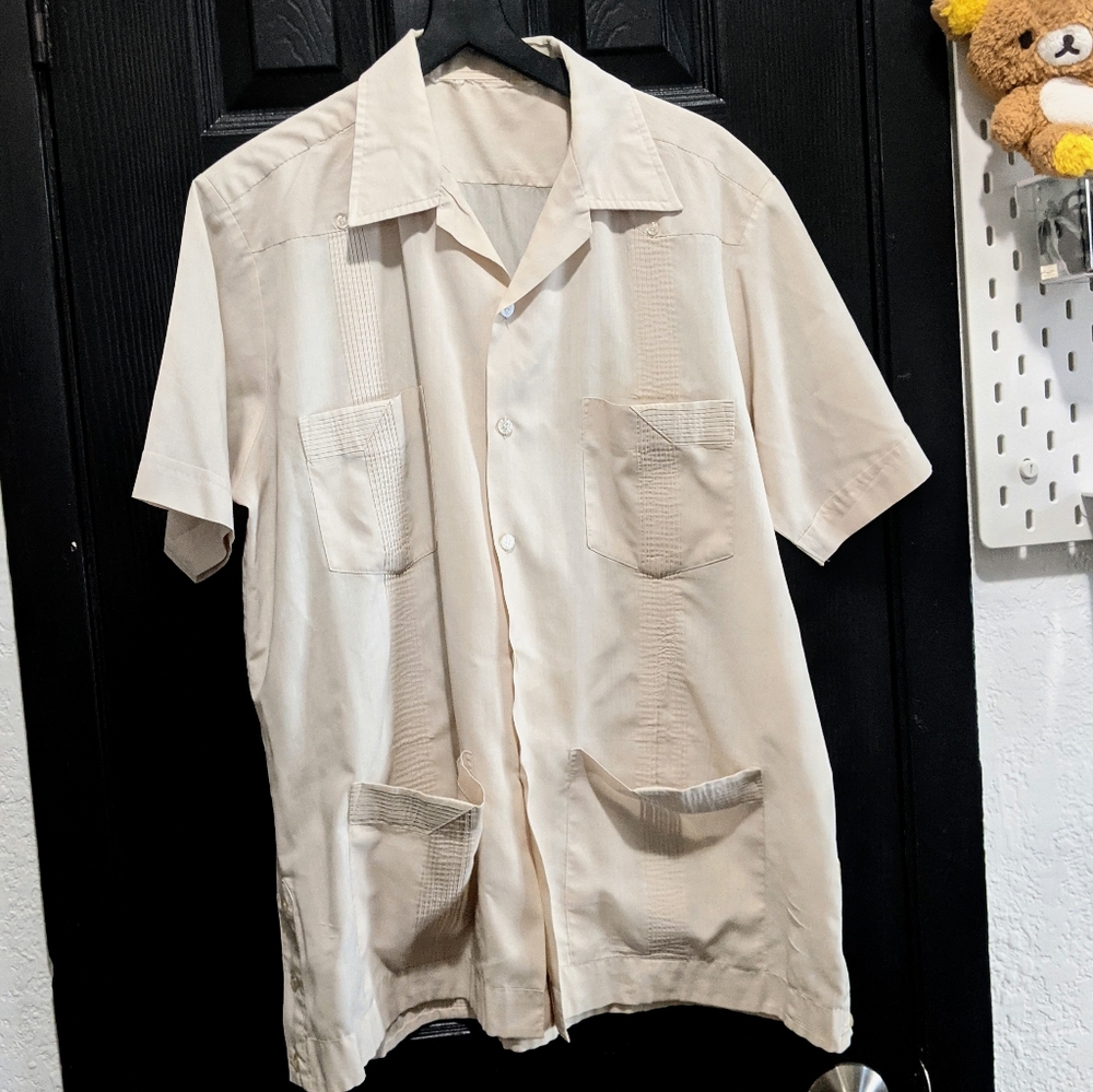 Guayabera - Picture 2 of 5